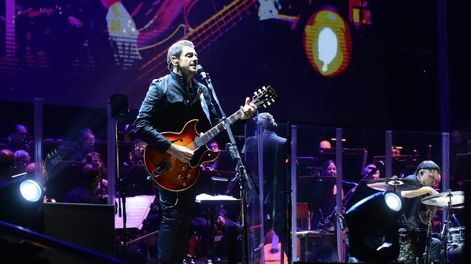 Los Andes | Ricardo Mollo y su banda lograron hacer el más rockero de todos los ciclos de la Fiesta de la Cosecha y demostraron que su música sigue tan plena y poderosa como siempre.  | Foto: Mariana Villa / Los Andes