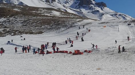 Unas 1.500 personas estuvieron en la inaguración de Las Leñas.