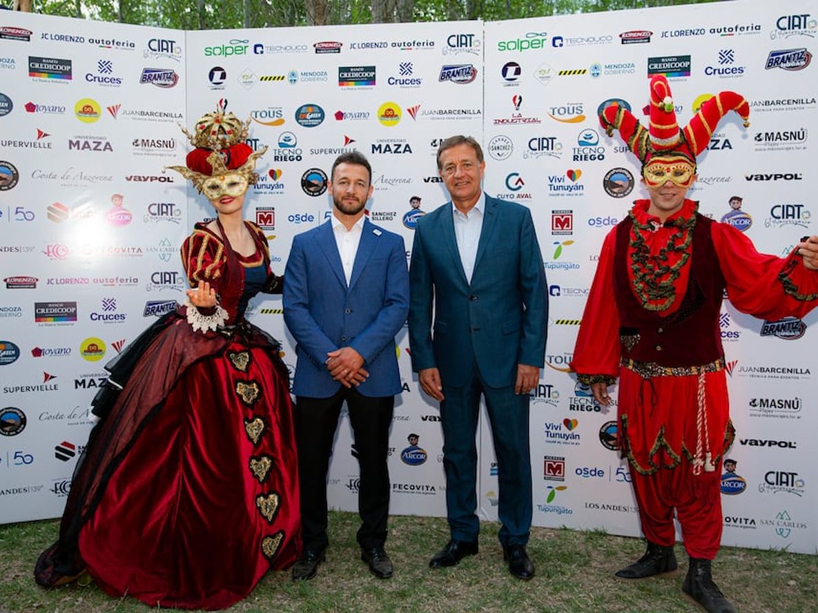 Pablo Ambrosini, presidente de la CIAT, y el gobernador Rodolfo Suarez.