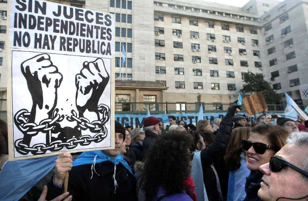 La corrupción, tema del que no hablan los candidatos