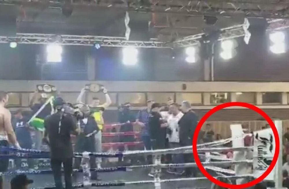 Video: insólito accidente del defensor del título de pesos pesados en las cuerdas del ring