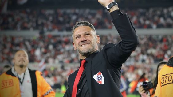 Martín Demichelis, técnico de River, y el partido entre River y Boca. / Los Andes.