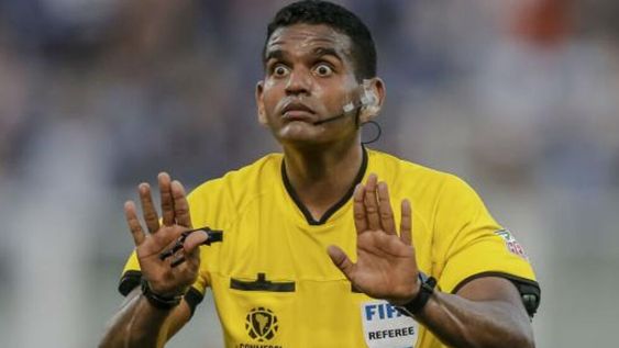 El venezolano será el encargado de impartir justicia ante los charrúas.