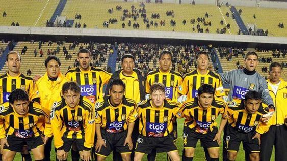 Huelga de jugadores desnuda crisis del fútbol boliviano