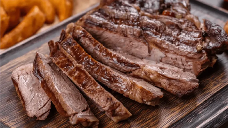 Aunque bajó el dólar, el asado se disparó: ya supera los $12.000 por kilo