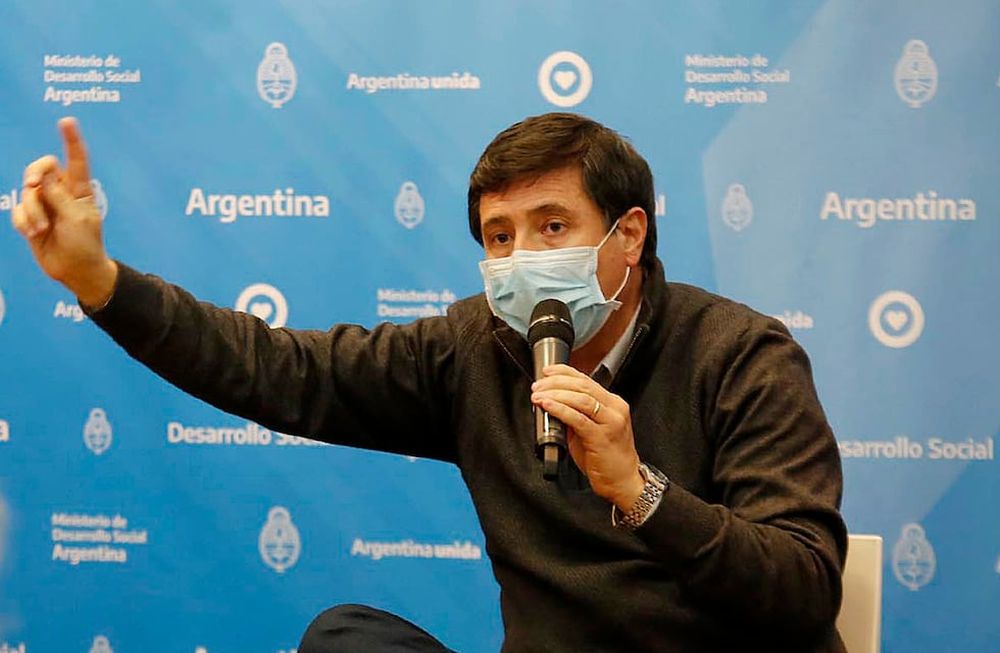 El ministro de Desarrollo Social, Daniel Arroyo, dio positivo a coronavirus