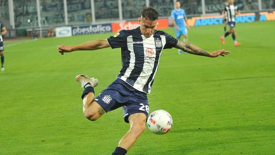 Carlos Auzqui, uno de los referentes del buen juego de Talleres en la Liga Profesional. (Javier Ferreyra)