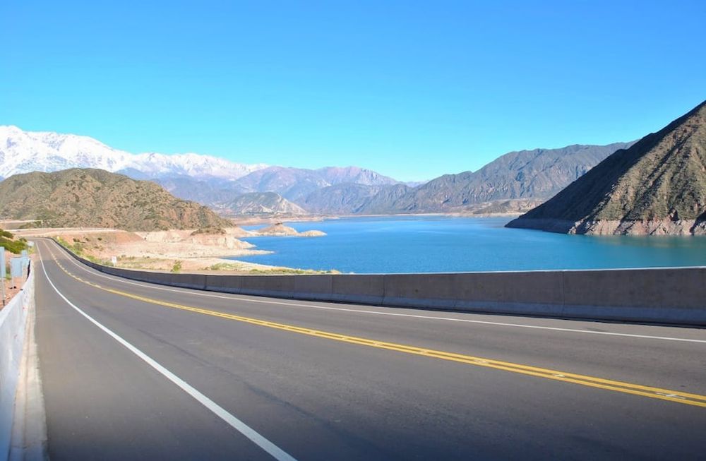 El dique Potrerillos, uno de los escenarios más elegidos.