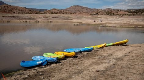 Los Andes | Crisis HídricaEl Dique Potrerillos se encuentra en los niveles más bajos de su historia.Mendoza tendrá en el próximo verano el menor caudal de agua de los últimos 30 años.Foto: Ignacio Blanco / Los Andes