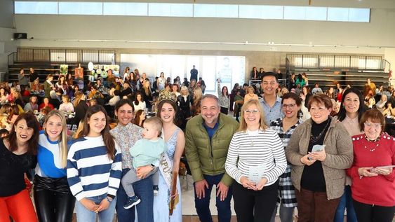 Stevanato participó junto a cientos de mujeres de un tradicional evento solidario