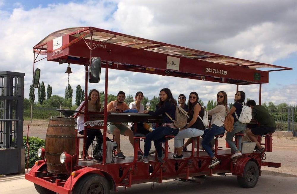 El mejor plan para el finde: visitar una bodega en la multibici de WineBeetle