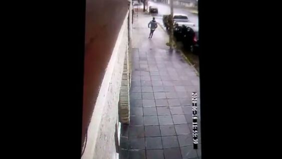 Video: mató al ladrón que intentó asaltar a su padre en Mar del Plata