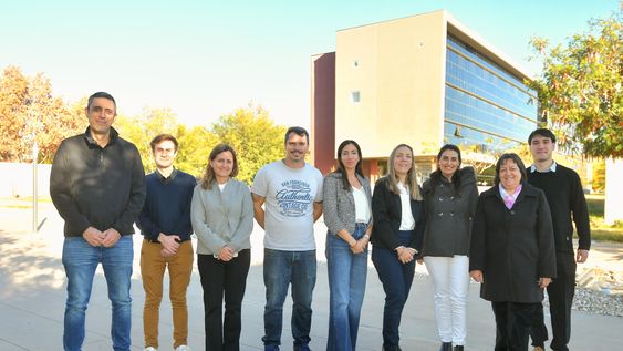 Gran parte del equipo multidisciplinario de la Agencia que busca optimizar gastos y generar igualdad, según prometen. | Foto: gentileza