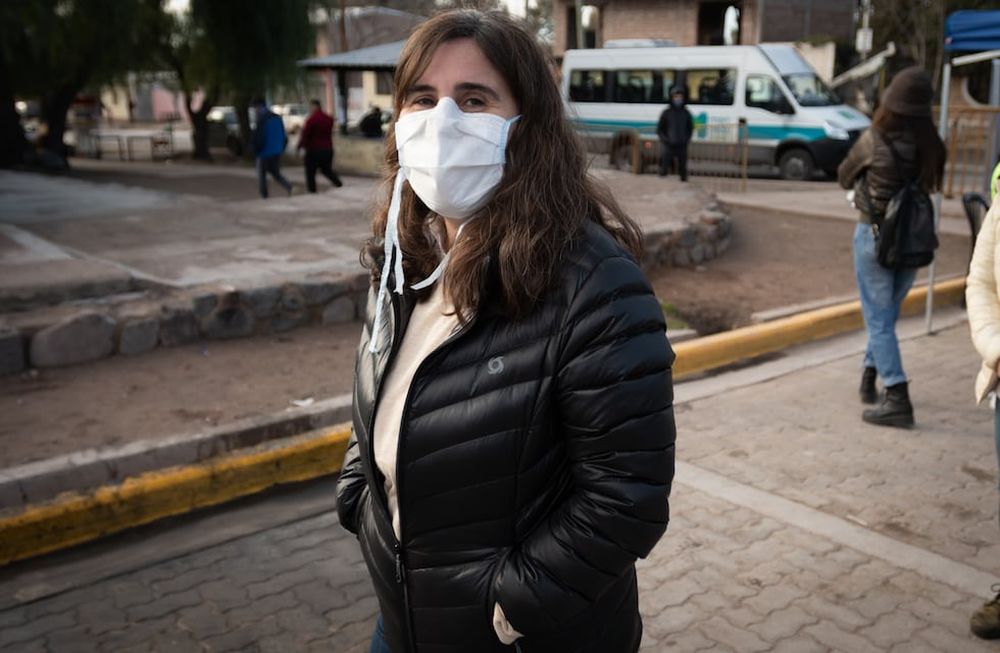 Operaron a la ministra Nadal y ya se recupera en el hospital Central