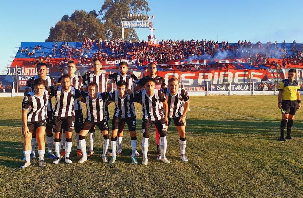 Gimnasia perdió en su visita a la cancha de Güemes de Santiago del Estero / Prensa Güemes.