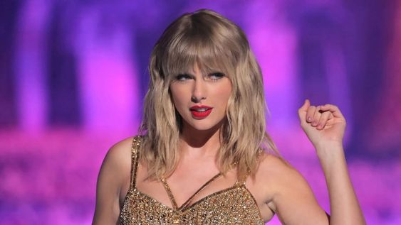 Tras ser acusada de plagio, Taylor Swift cambió el diseño de su nuevo disco