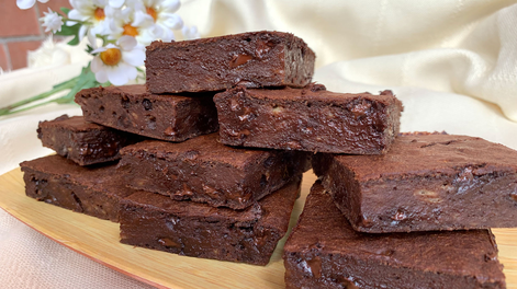 Ni harina ni azúcar: los brownies saludables que sorprenden por su sabor