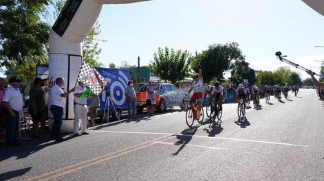Nicolás Naranjo, el ganador de la sexta etapa de la 45° Vuelta de Mendoza. / LOS ANDES.