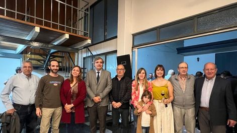 Los Andes | Armando Magistretti junto a dirigentes aiados en su acto de asunción por un nuevo mandato del PD. Foto: Prensa.