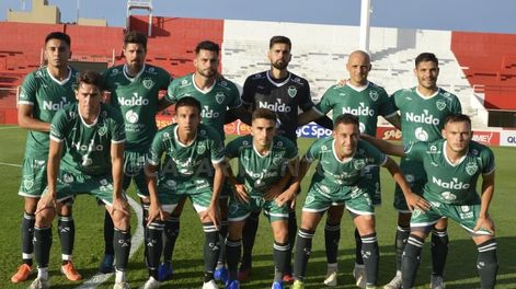 Tras perder cuatro finales de consecutivas por el ascenso, Sarmiento ascendió a la máxima categoría. / Gentileza.