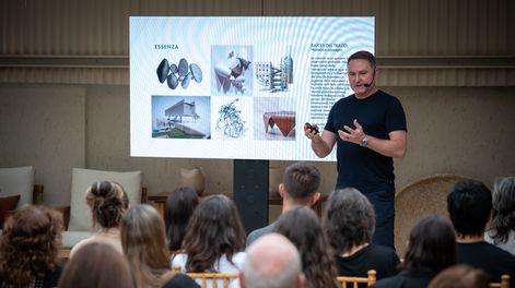 Sartori se ha consolidado como un referente regional por su capacidad de unir el rigor técnico con la sensibilidad artística. &nbsp;