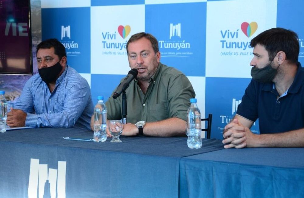 Más de 120 cuadras serán asfaltadas en Tunuyán