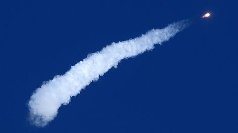 ¡Están vivos!: al cohete Soyuz se le rompió el motor en pleno vuelo y salieron ilesos
