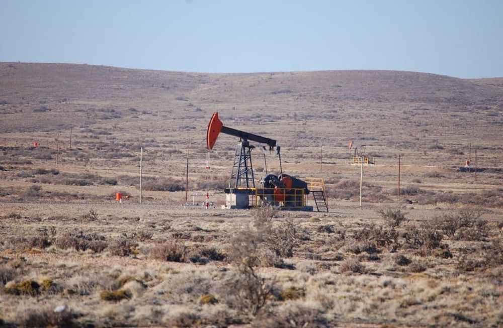 Las empresas de la industria energética en Neuquén ofrecen oportunidades laborales con buenos salarios, pero exigen experiencia y certificaciones específicas.