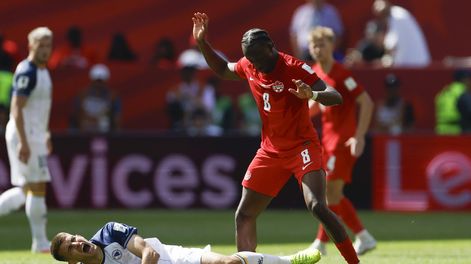 Interesante y entretenido fue el partido entre canadienes y bosnios. Al final firmaron un empate 1 a 1.