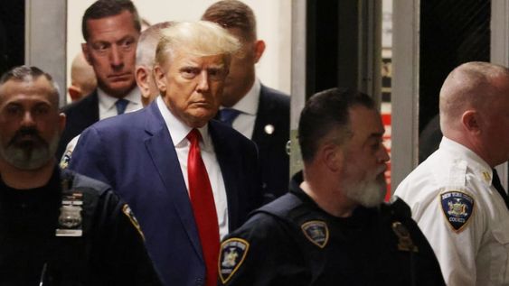 Foto de archivo del expresidente Donald Trump en los tribunales de Nueva York. Foto: EFE/EPA/JUSTIN LANE