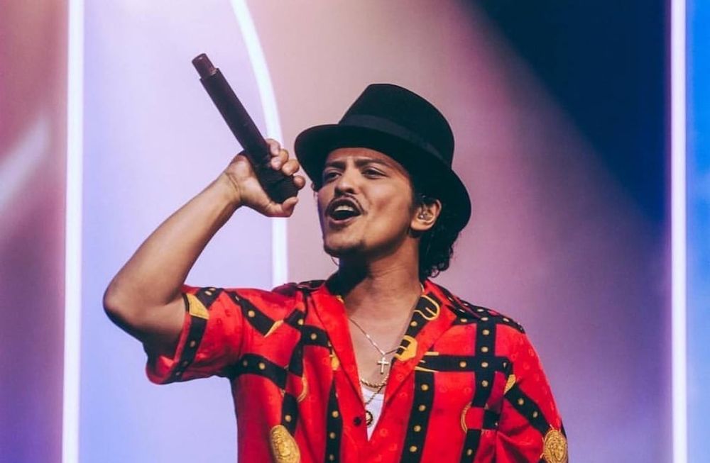 Insólito: se hizo pasar por Bruno Mars en las redes y estafó a una mujer por 100 mil dólares