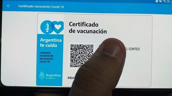 La aplicación Mi Argentina permite exhibir en el teléfono celular la certificación de haber recibido la vacuna contra el coronavirus.