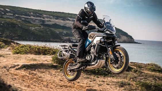 CFMOTO lanzó en Argentina la nueva 800MT