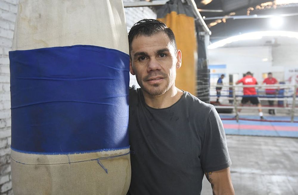 Juan Carlos Cotón Rebeco, vuelve a los cuadriláteros después de mucho tiempo, mientras espera una chance ecuménica. Foto: José Gutierrez / Los Andes