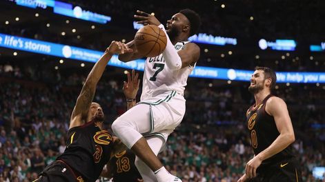 Boston Celtics quedó a un paso de la final de la NBA al vencer a los Cavaliers