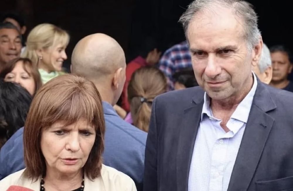 Patricia Bullrich junto a Humberto Schiavoni (senador nacional del Pro - Misiones) quien fue designado para llevar adelante la intervención en Mendoza.