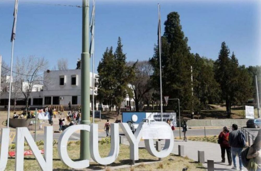 Cuyo Ulusal Üniversitesi