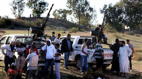 Libia: milicianos que mataron a Kadafi se pelean entre sí