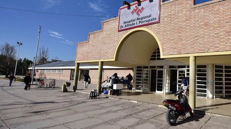 Los Andes | La mujer fue llevada al hsopital Perrupato.  LOS ANDES