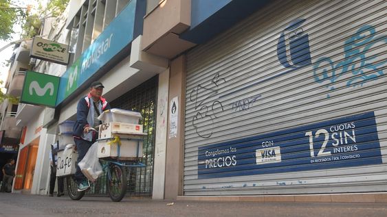 Dan marcha atrás con subas salariales y prevén recortes