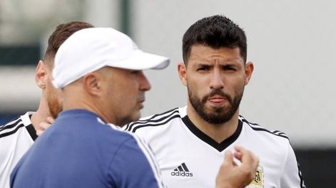 El Kun Agüero le disparó con munición gruesa a Jorge Sampaoli