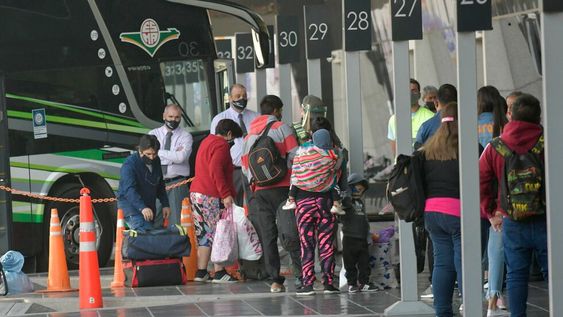 Si bien el movimiento ha sido muy limitado en la Terminal, de a poco las empresas van sumando frecuencias. Foto: Orlando Pelichotti
