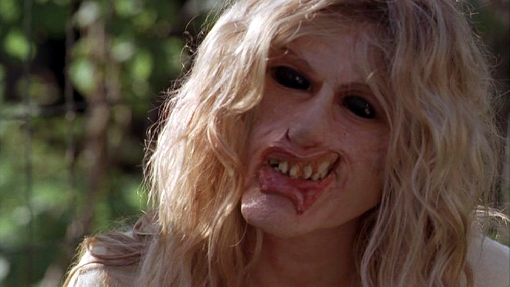 Carrie Anne Fleming en el episodio “Jenifer” de Masters of Horror.