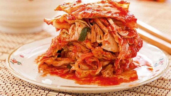 Es inaudito que, el estado actual de crisis del país, el Senado de la Nación se preste a una maniobra marketinera del colectivo de restaurantes coreanos de Buenos Aires.