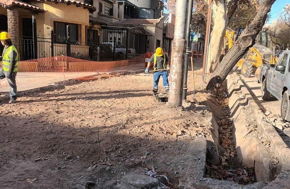 Informe de tránsito: se inicia la reconstrucción del cruce de Chile y Pellegrini