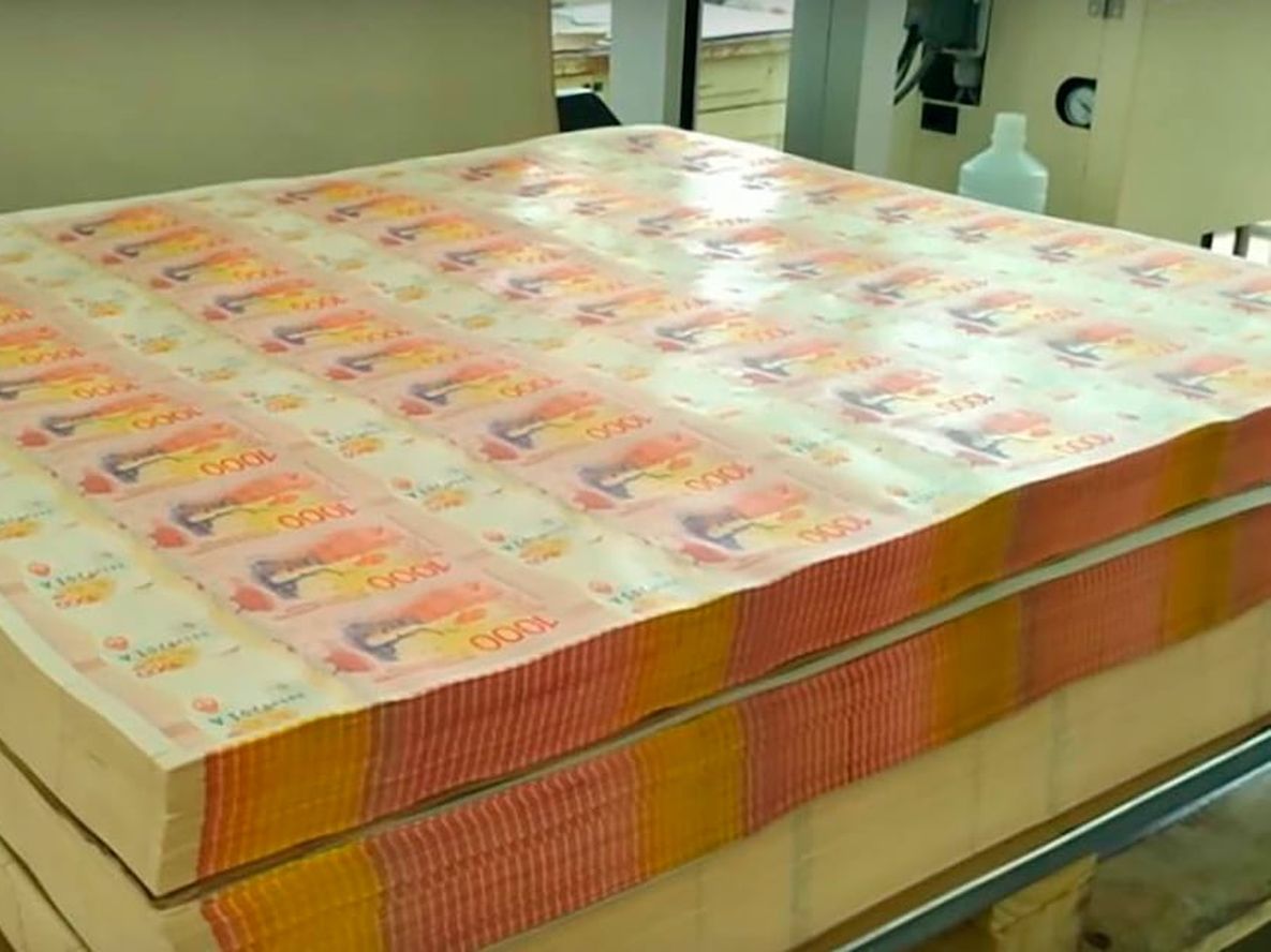 La emisión monetaria es uno de los problemas que genera inflación en el país.