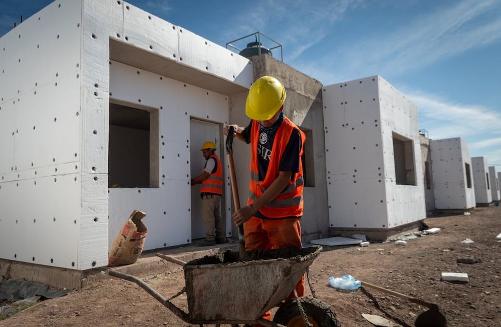 Con el retorno de los créditos hipotecarios anticipan un impacto favorable en los mercados de compraventa y alquiler de propiedades, pero también en el sector de la construcción. Foto: Ignacio Blanco / Los Andes