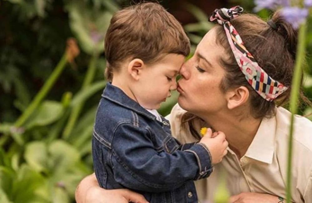 La actriz le respondió a una usuaria por fuertes mensajes hacia su persona y su pequeño hijo.