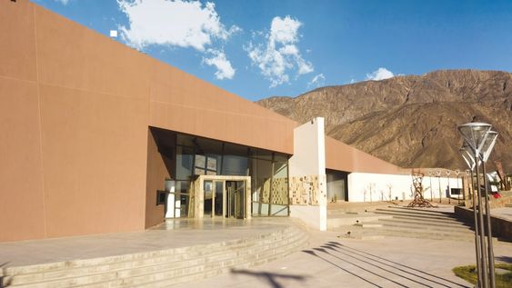 El empresariado ve al Instituto Provincial de Exploraciones y Explotaciones Mineras (IPEEM) de San Juan como un competidor y pidió que se derogue la norma que le permite adquirir derechos mineros - Gentileza