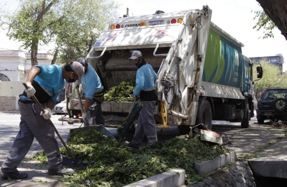 La Ciudad desplegó un importante operativo luego de la tormenta